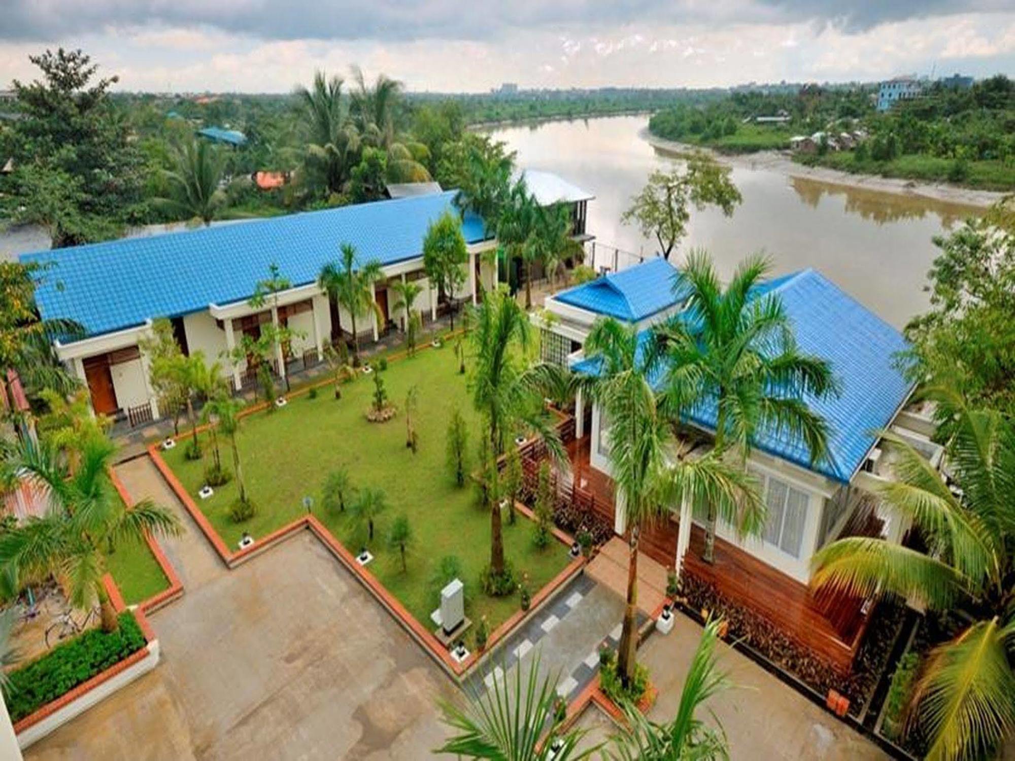 Royal Golden View Hotel Yangon Bagian luar foto